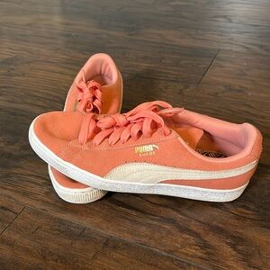 Women’s Puma Suede